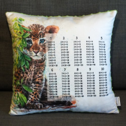 Decorative pillow - Multiplication table